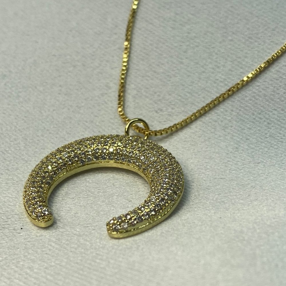 Iced Crescent Moon Choker,Chain Necklace 18K GP !!